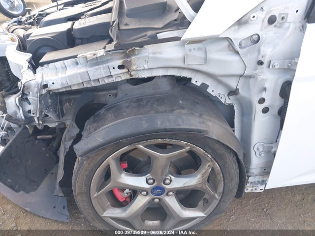Ford FOCUS ST 2014 1FADP3L99EL421395 Image 13