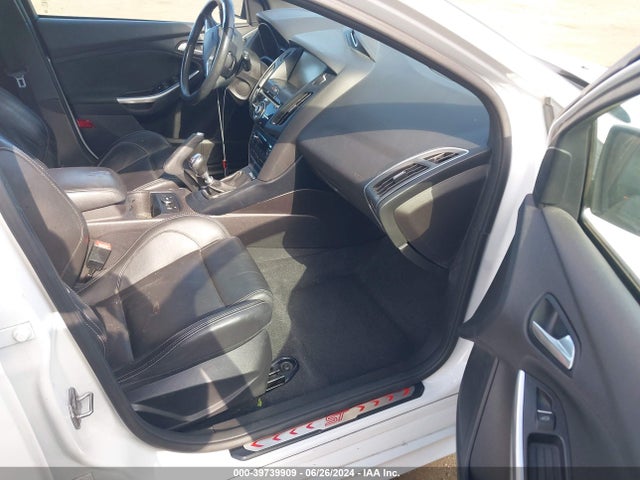 Ford FOCUS ST 2014 1FADP3L99EL421395 Image 5