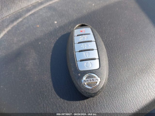 5N1DR2MM1KC645690 Nissan Pathfinder Sl