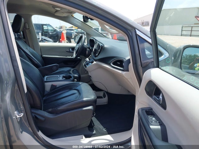 2C4RC1BG6NR116377 Chrysler Pacifica Touring L