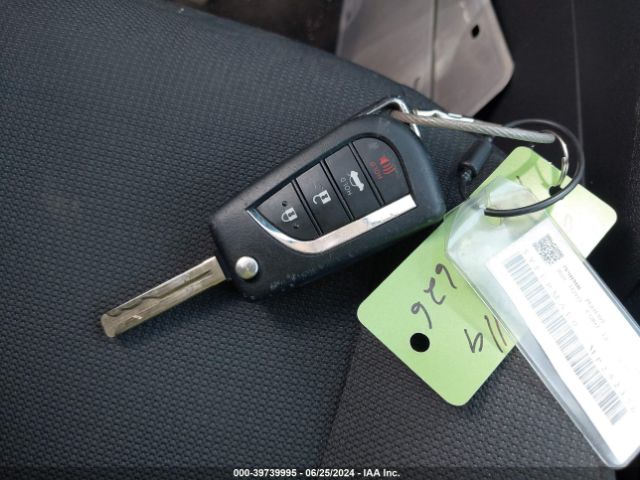 5YFEPMAE0MP252376 Toyota COROLLA LE