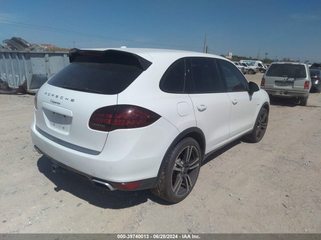 2013 PORSCHE CAYENNE WP1AF2A20DLA26373 Photo 3