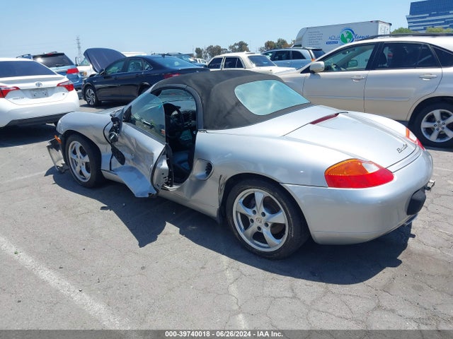 2001 PORSCHE BOXSTER WP0CA29841U623307 Photo 2
