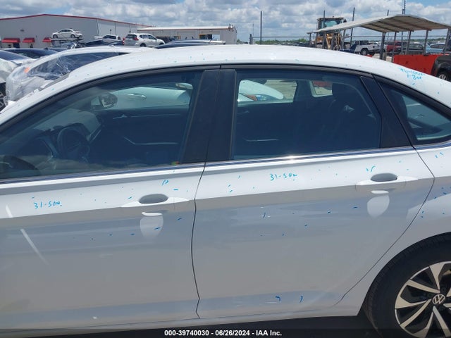2024 Volkswagen Jetta 1.5t S მანქანა იყიდება აუქციონზე, vin: 3VW5M7BU7RM003276, აუქციონის ნომერი: 39740030