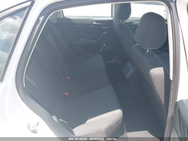 Продаж на аукціоні авто 2024 Volkswagen Jetta 1.5t S, vin: 3VW5M7BU7RM003276, номер лоту: 39740030