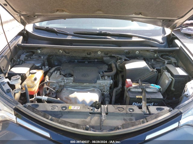 Toyota RAV4 LE 2018 JTMBFREV8JJ245480 Image 10