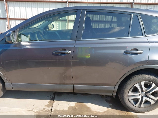 Toyota RAV4 LE 2018 JTMBFREV8JJ245480 Image 13