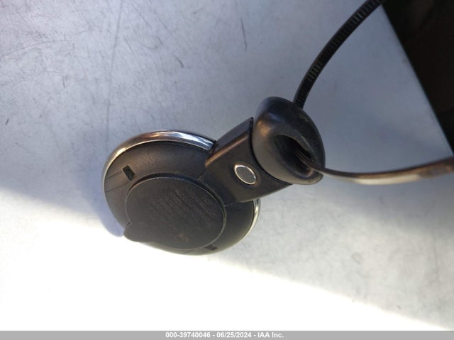 2010 MINI COOPER S WMWMF7C59ATZ72189 Photo 10