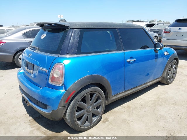 2010 MINI COOPER S WMWMF7C59ATZ72189 Photo 3