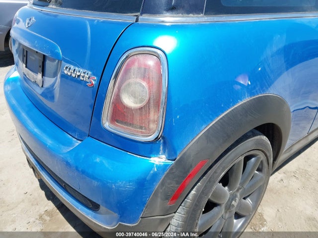 2010 MINI COOPER S WMWMF7C59ATZ72189 Photo 5