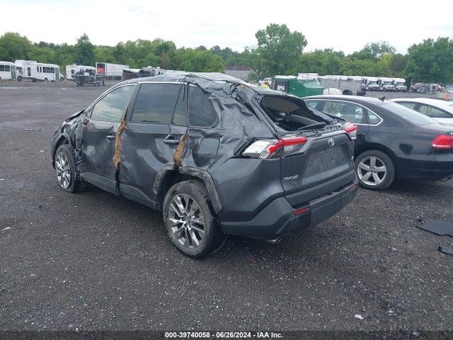 Toyota Rav4 Xle Premium 2019 2T3C1RFV9KC033001 Image 3