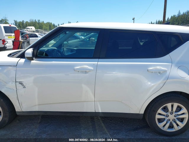 KIA SOUL LX 2023 KNDJ23AU9P7870770 Image 13