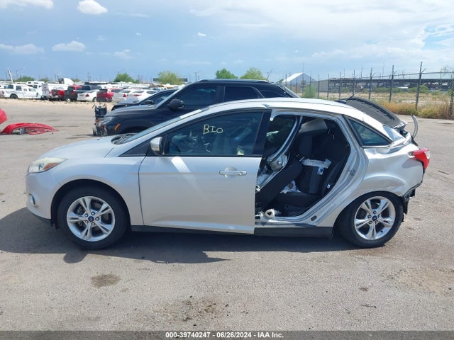 Ford FOCUS SE 2014 1FADP3F25EL292392 Image 13