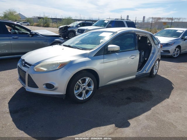 Ford FOCUS SE 2014 1FADP3F25EL292392 Image 2