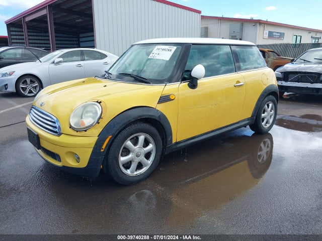 2009 MINI COOPER WMWMF33579TW73918 Photo 1