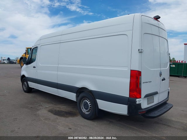 Freightliner Sprinter 2500 High Roof I4 2021 W2Y40CHY9MT061301 Image 3