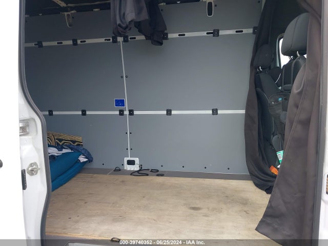 Freightliner Sprinter 2500 High Roof I4 2021 W2Y40CHY9MT061301 Image 8