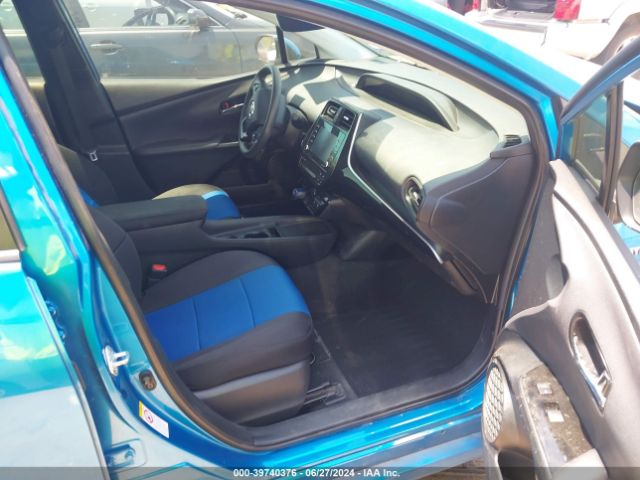JTDKAMFUXN3162246 Toyota Prius L