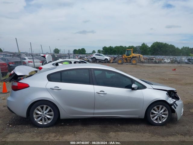 KNAFX4A68G5460582 KIA FORTE LX