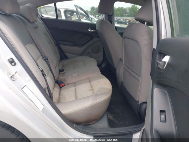 KNAFX4A68G5460582 KIA FORTE LX