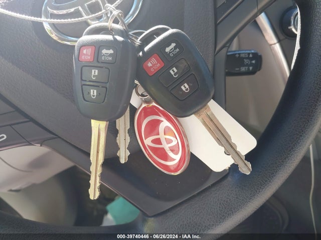 Toyota CAMRY LE 2016 4T1BF1FK0GU170007 Image 11