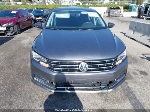 1VWAA7A3XJC043227 Volkswagen Passat 2.0t R-line/2.0t S