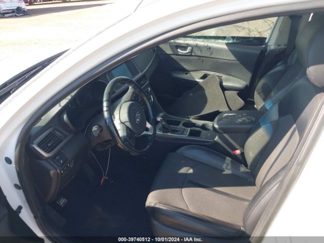 5XXGT4L36JG243606 KIA Optima S