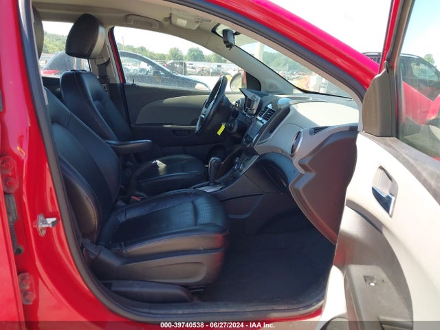 Chevrolet Sonic Ltz Auto 2015 1G1JE6SB8F4117181 Image 5