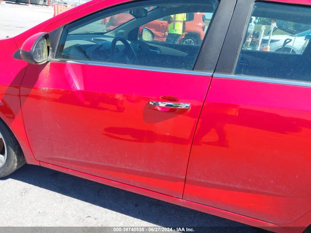 Chevrolet Sonic Ltz Auto 2015 1G1JE6SB8F4117181 Image 6
