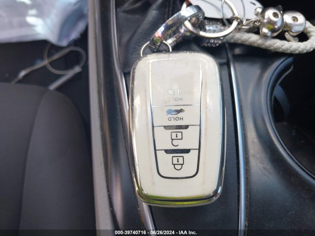 Toyota CAMRY LE 2018 4T1B11HK0JU536034 Image 11