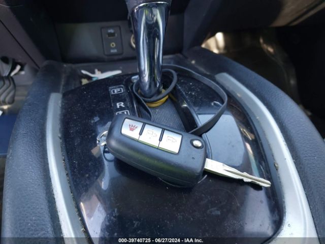 JN8AT2MT2GW011329 Nissan ROGUE S