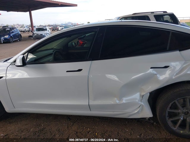 Tesla Model 3 Long Range Dual Motor All-wheel Drive 2022 5YJ3E1EB0NF230922 Image 13
