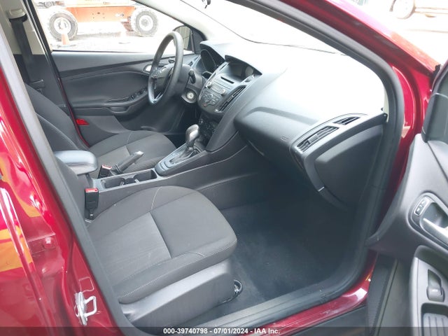 Ford FOCUS SE 2017 1FADP3F25HL227112 Image 5