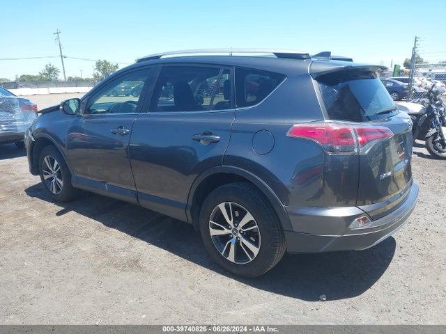 Toyota Rav4 Xle 2017 JTMWFREVXHJ706755 Image 3