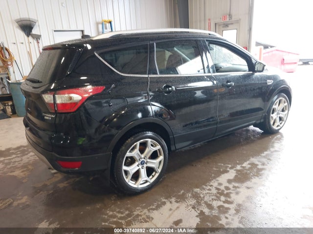 Ford Escape Titanium 2017 1FMCU9J94HUE36689 Image 4