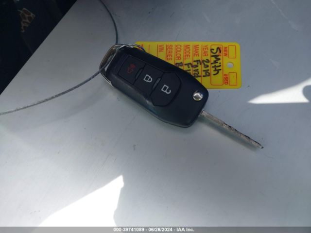 1FTEW1E4XKKD46036 Ford F-150 Xl
