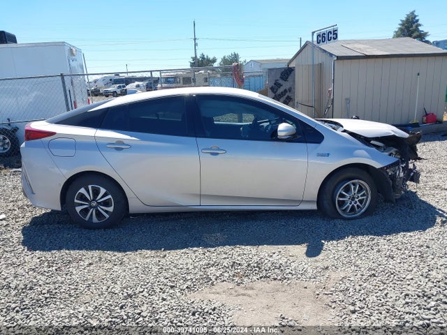 Toyota Prius Prime Advanced 2017 JTDKARFP1H3054898 Image 14