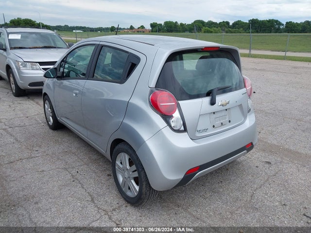 Chevrolet Spark 1lt Auto 2014 KL8CD6S97EC410129 Image 3