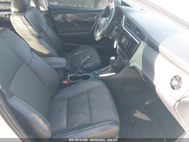 Toyota COROLLA SE 2018 5YFBURHE8JP807617 Image 5