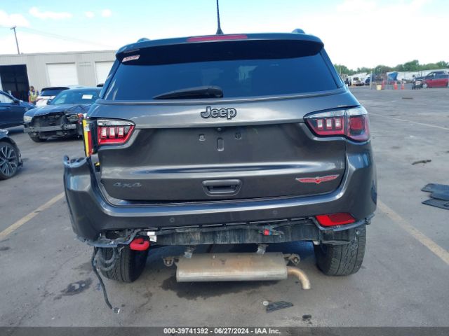 3C4NJDDB7KT759885 Jeep Compass Trailhawk 4x4