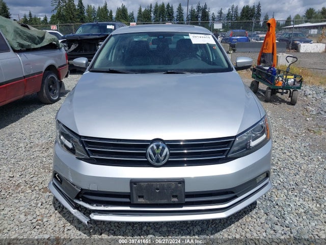 3VWL17AJ3GM353783 Volkswagen Jetta 1.8t Sel
