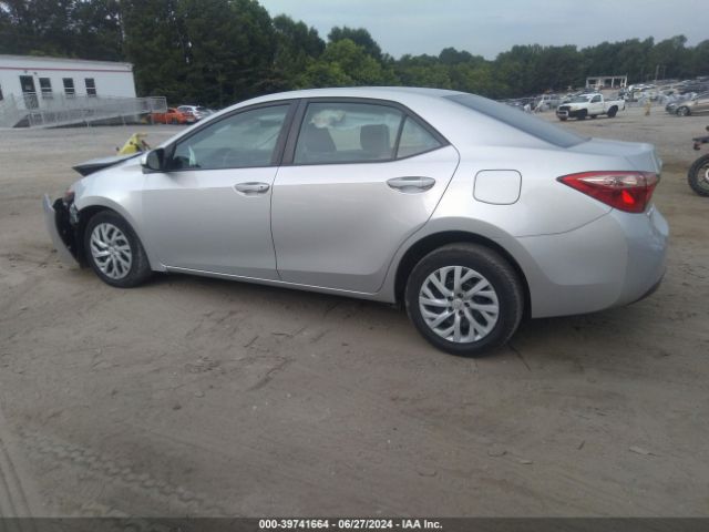 5YFBURHE1JP854195 Toyota COROLLA LE