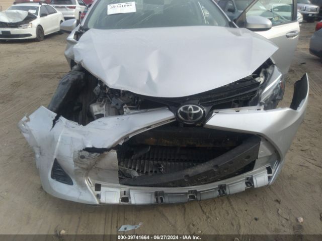 5YFBURHE1JP854195 Toyota COROLLA LE