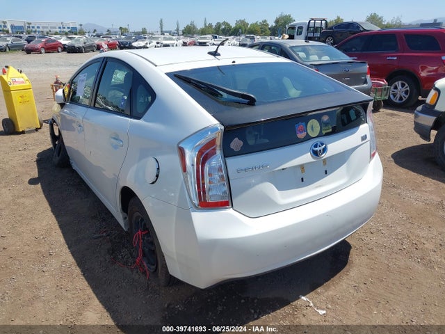 Toyota Prius Three 2014 JTDKN3DU9E1782941 Image 12