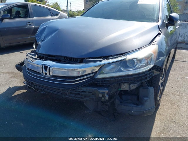 Honda ACCORD LX 2017 1HGCR2F3XHA161074 Image 17