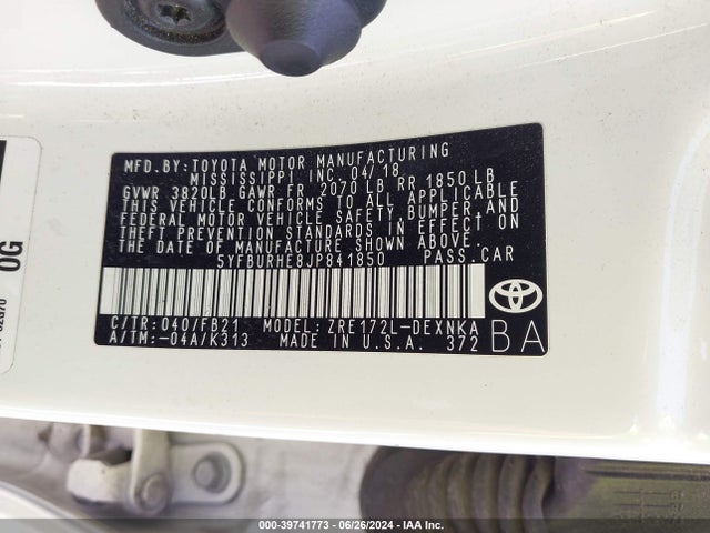 Toyota COROLLA LE 2018 5YFBURHE8JP841850 Image 9