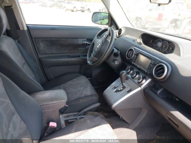JTLZE4FE4EJ052403 Scion XB