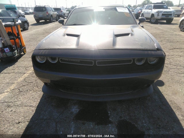Dodge Challenger 2018 2C3CDZFJ6JH305638 Image 25