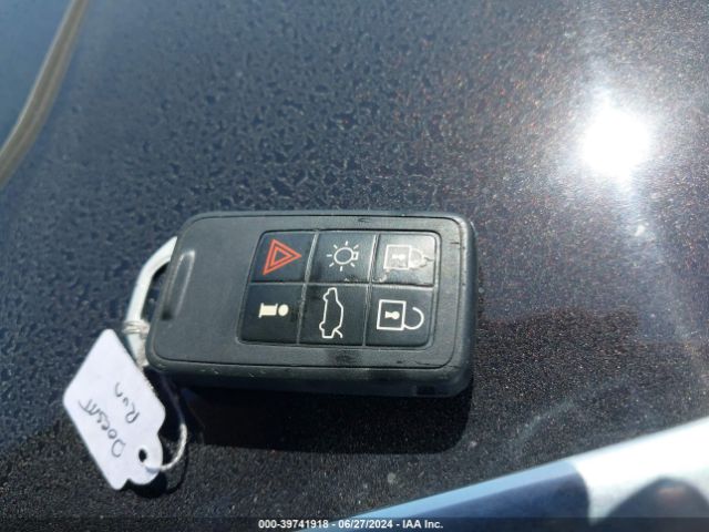 YV140MEB9F1186721 Volvo V60 T5 Premier