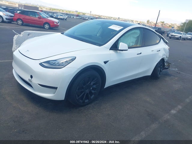 2021 TESLA MODEL Y 5YJYGDEEXMF186521 Photo 1